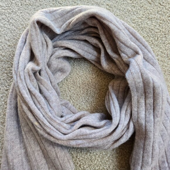 NWOT Halogen Cashmere Ribbed Scarf With Angled Ends Tan Oatmeal - Picture 4 of 10
